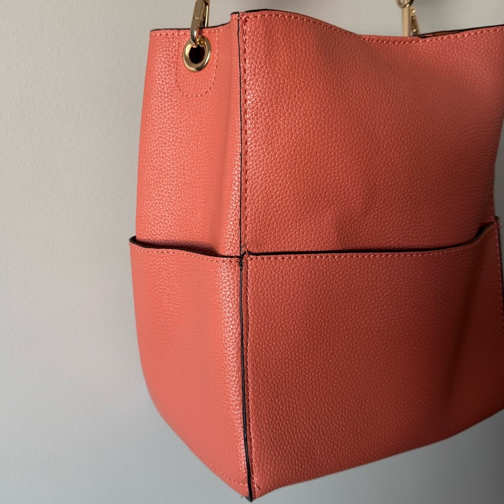 Salmon Faux Leather Bucket Bag Pebbled Soft Travel Purse NWOT - Picture 7 of 11